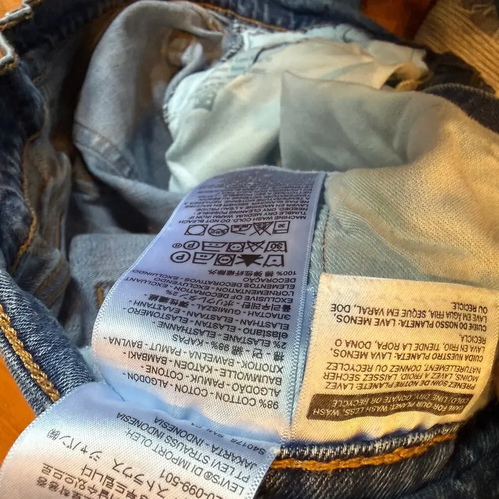 Levi's 505 Reg Fit Jeans Mens 34x30 Light Wash Blue Denim Straight Leg Frayed